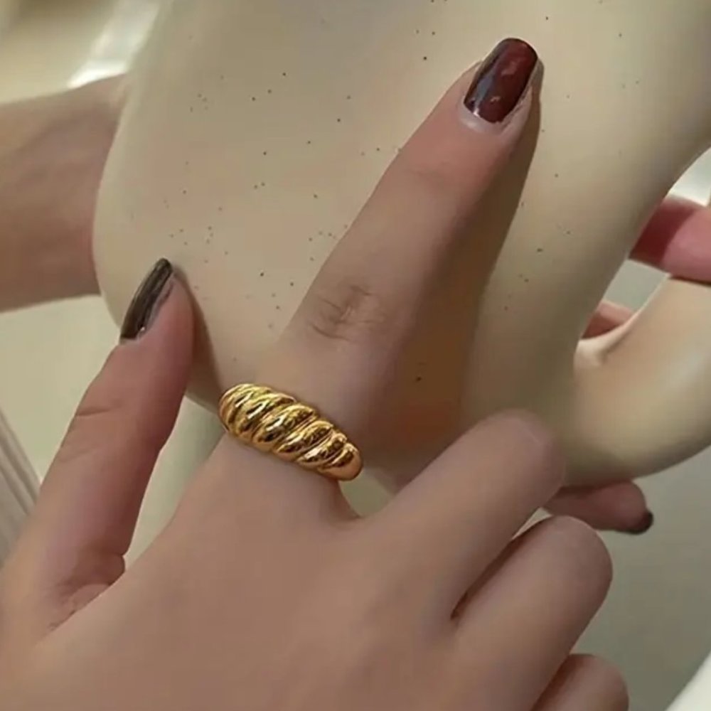 14K Gold Filled Croissant Dome Ring - Picture 3 of 5